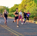 Maratonas, ato cívico e café da manhã abrem 6º dia de atividades e celebram os 28 anos de Vila Nova